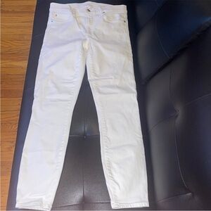 White Gap skinny jeans size 28r